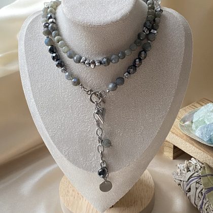 Labradoritt, Bergkrystall, Hematitt